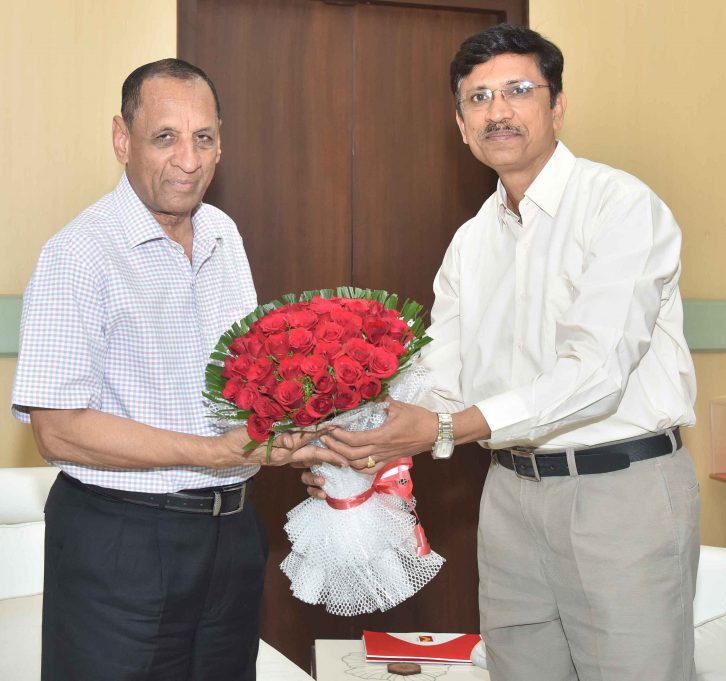 Chief Postmaster , met Sri E.S.L. Narasimhan at Raj Bhavan